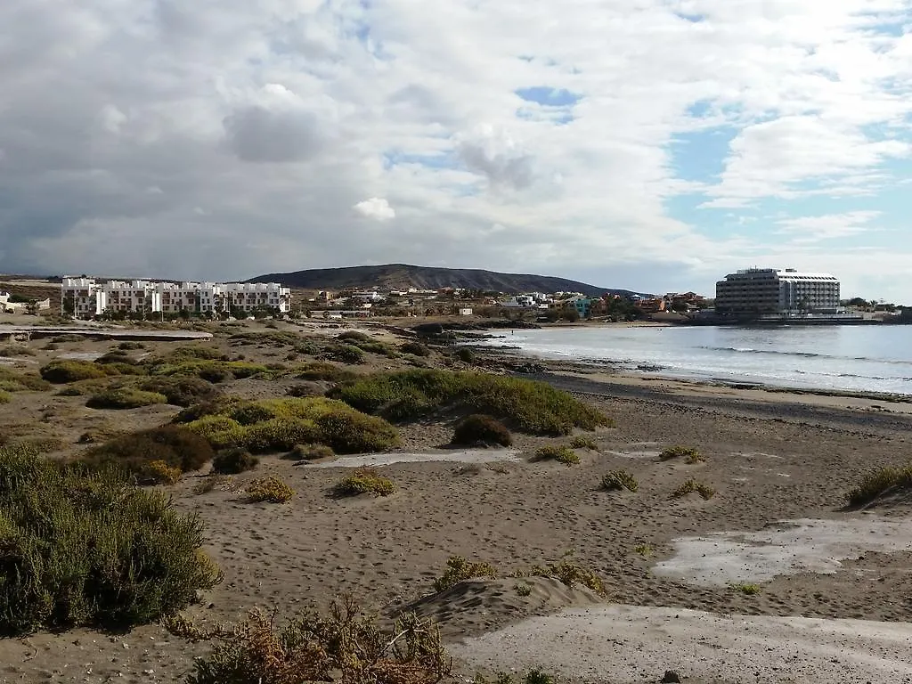 Alquilaencanarias-Medano, Cabezo Beach & Pool El Medano  0*, El Medano (Tenerife) Spain